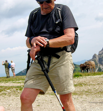 Mit zunehmendem Alter verändern sich auch die Ambitionen beim Bergsport: Muss es wirklich der Gipfel sein? Geht man auch alleine los? Muss ich noch bei jedem Wetter an den Berg?