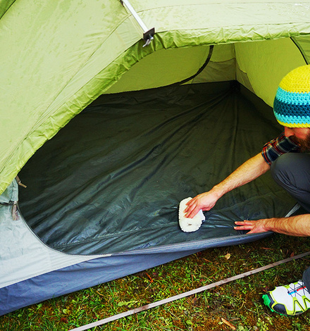 Wie du dein Zelt korrekt reinigst und sicher lagerst