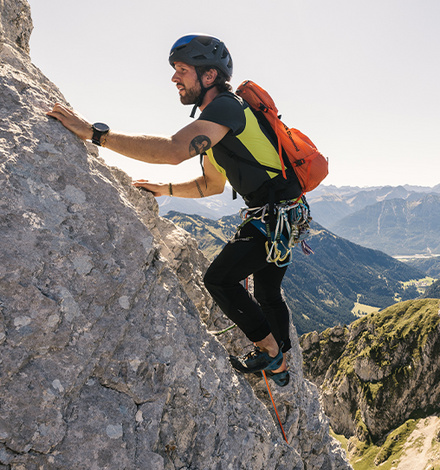 Suchst Du einen Klettergurt für alpine Mehrseillängentouren?