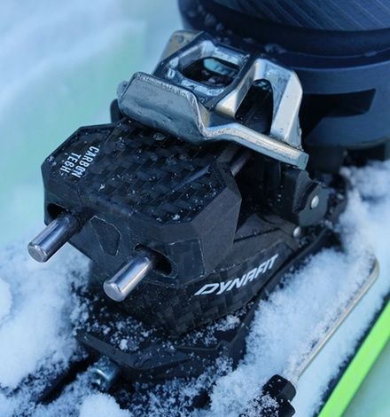 Der Hinterbacken mit laminiertem Carbon&hellip;	