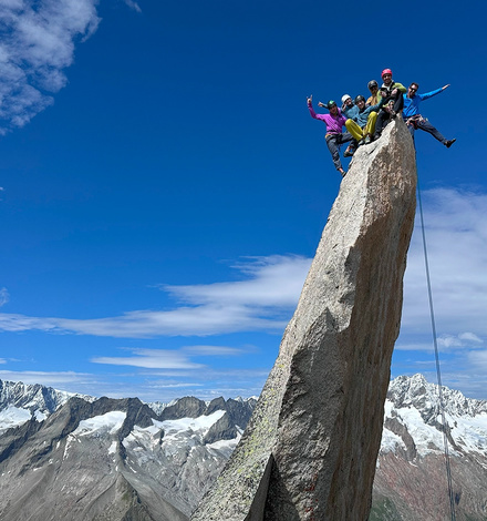 Diesen spektakulären Abseiler gibt es natürlich auch nur wenn man auf der Gipfelnadel war.