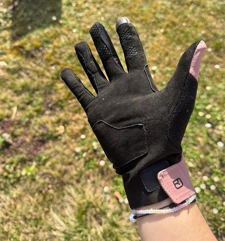 Das elastische Material der Ortovox MTB Pro Gloves sorgt f&uuml;r eine angenehme Passform.