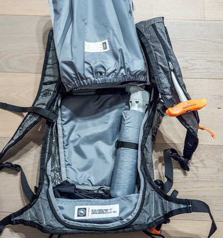 150 Liter mehr Volumen sollen bei einem Lawinenereignis f&uuml;r mehr Auftrieb sorgen. Wobei hier die Gefahr &uuml;berschaubar war &hellip;  