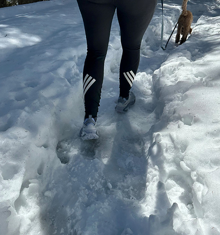 Zwar bin ich im rutschigen Schneematsch dann doch einige Male ausgerutscht, aber f&uuml;r diesen extrem rutschig-glatten Untergrund ist der Merrell auch einfach nicht ausgelegt.