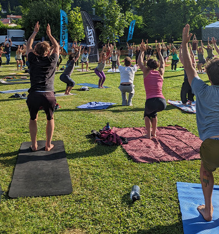 Für einen kraftvollen Start in den Tag gab’s jeden Tag eine morgendliche Yoga-Session.