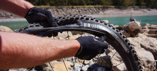 handschuhe enduro POC Resistance Adj Glove: Maximaler Grip & Schutz am Trail Size:3XL-R Tougher motor cover for TRobinson Designed for enduro enthusiasts