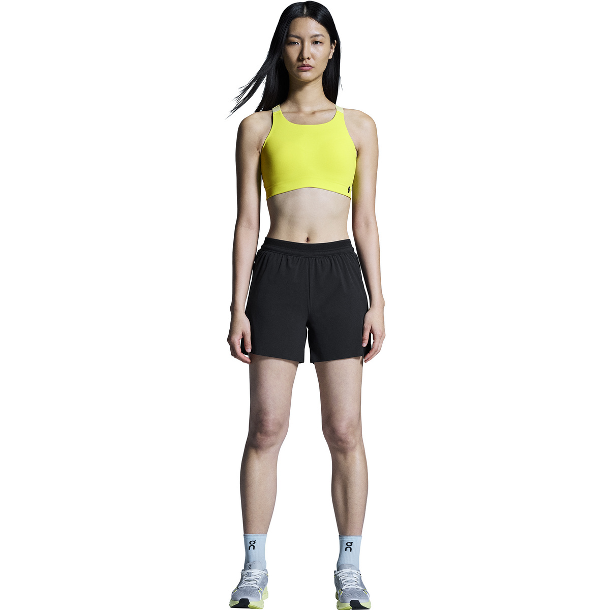 ON Damen 5" Performance Shorts (Größe S, schwarz)