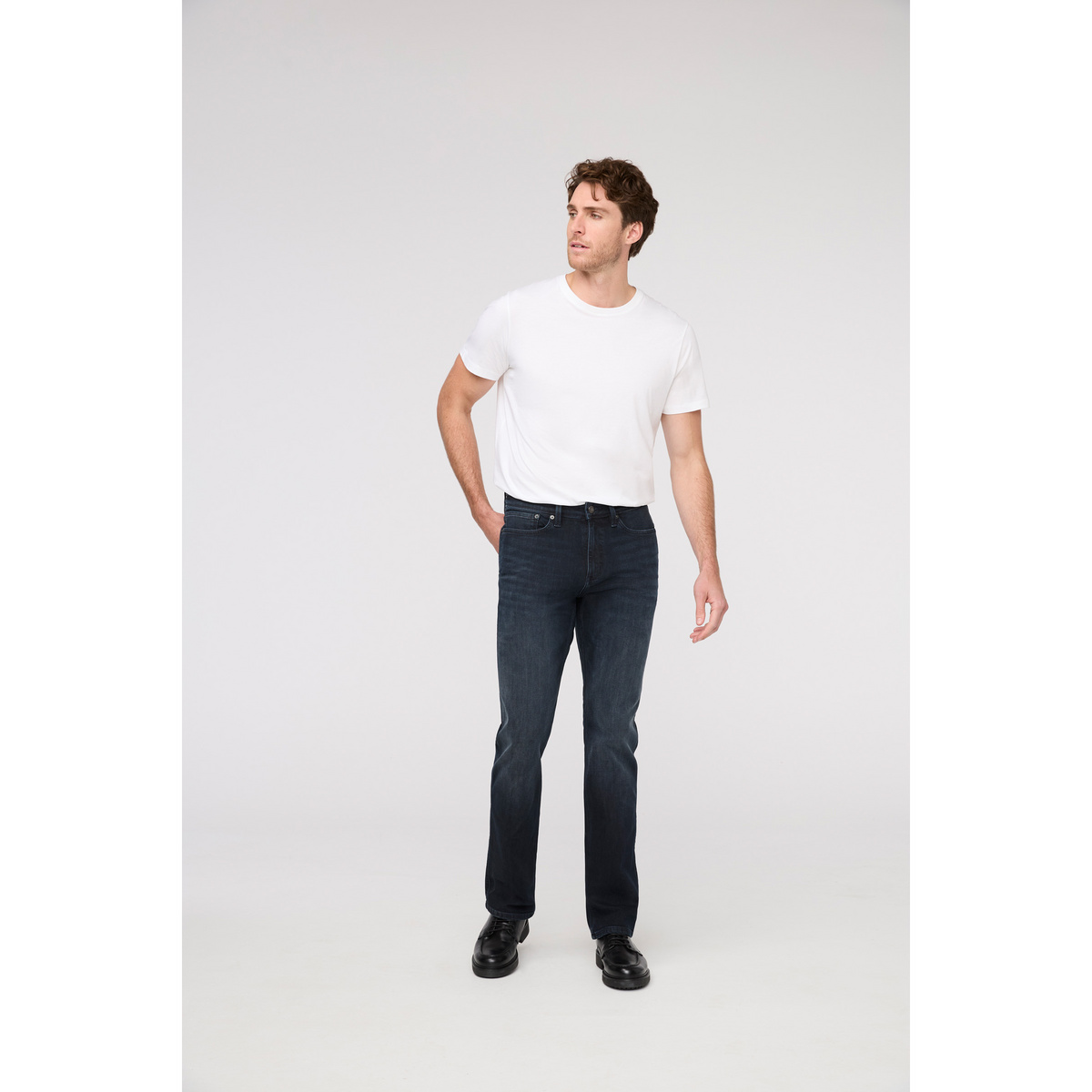 Image of Duer Uomo jeans Performance Denim+ Slim Straight
