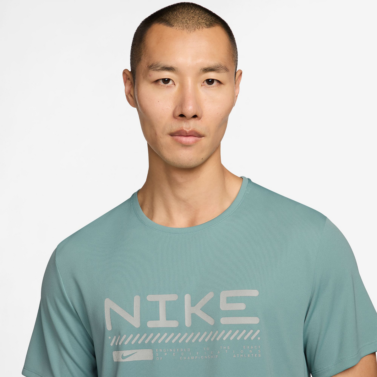 Nike Herren Winter Miler T-Shirt (Größe L, gruen)