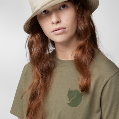 Fjällräven Dames Fox Boxy Logo T-Shirt (Maat XS, Groen)