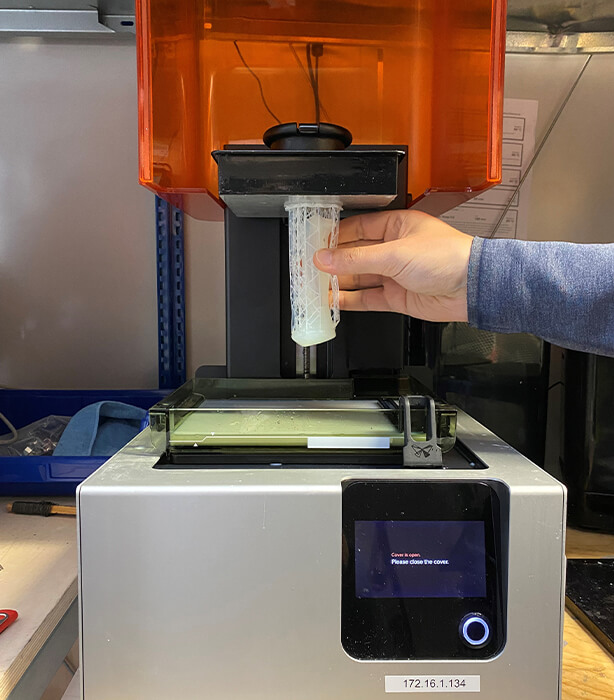 So entsteht in der Entwicklungsphase der Prototyp eines Griffs.