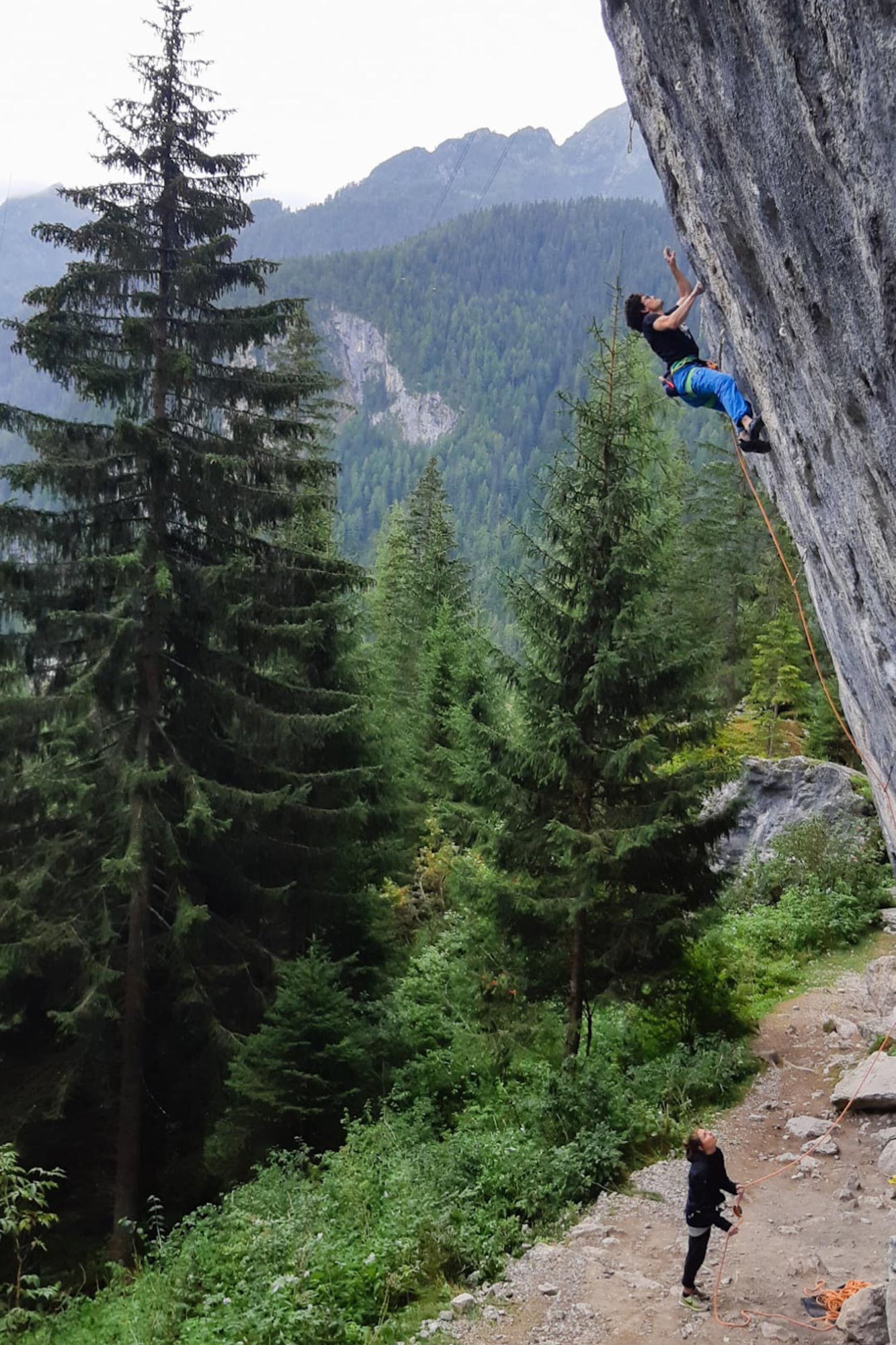 Luca Loreggian su La soluzione finale, 8a, Malga Ciapela.