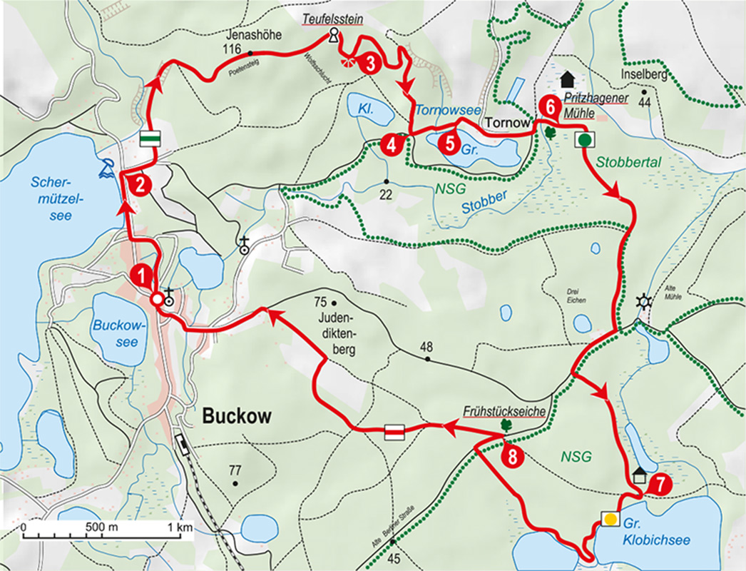 Vorbei an zahlreichen Seen führt diese Wanderung durch die Märkische Schweiz.