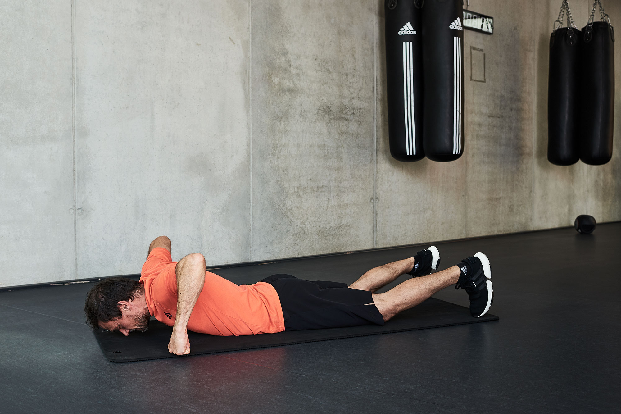 Kraftübung Raisefist (ACT)