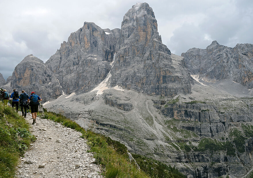 Die Durchquerung der Brenta-Dolomiten gehört definitiv zu den Highlights der Alpenüberquerung vom Bodensee zum Gardasee.
