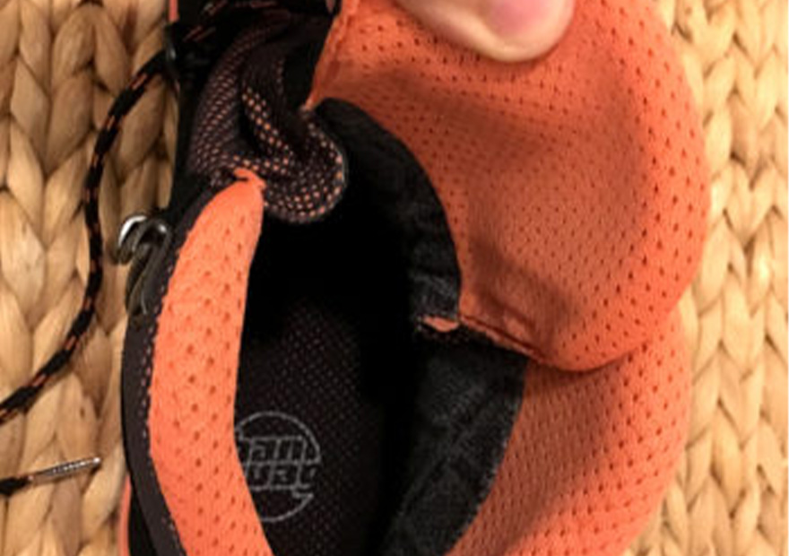 Vielversprechend: Weiches und flexibles Synthetikmaterial an Schaft und Zunge des Hanwag Tatra Light Lady GTX.