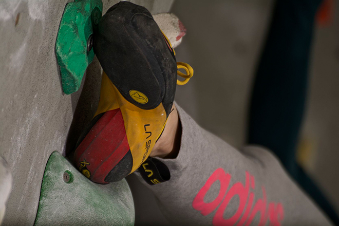 Auch Hooks halten beim La Sportiva Genius dank der verstärkten Konstruktion einwandfrei. | Foto: Marc Lorin Fassbender
