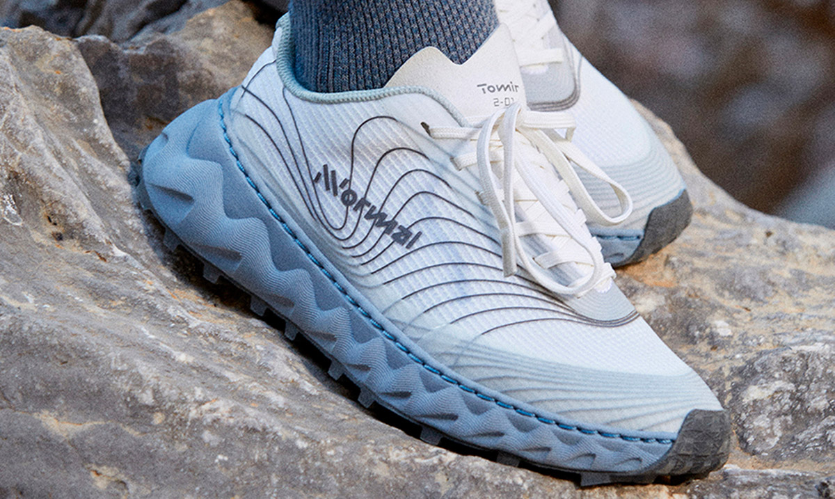 Die multifunktionalen Schuhe von NNormal eignen sich fürs Laufen genauso wie fürs Wandern und die Freizeit.