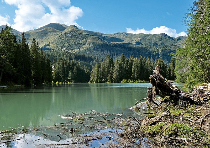Der Obernberger See ist das erste Highlight von Etappe 6.