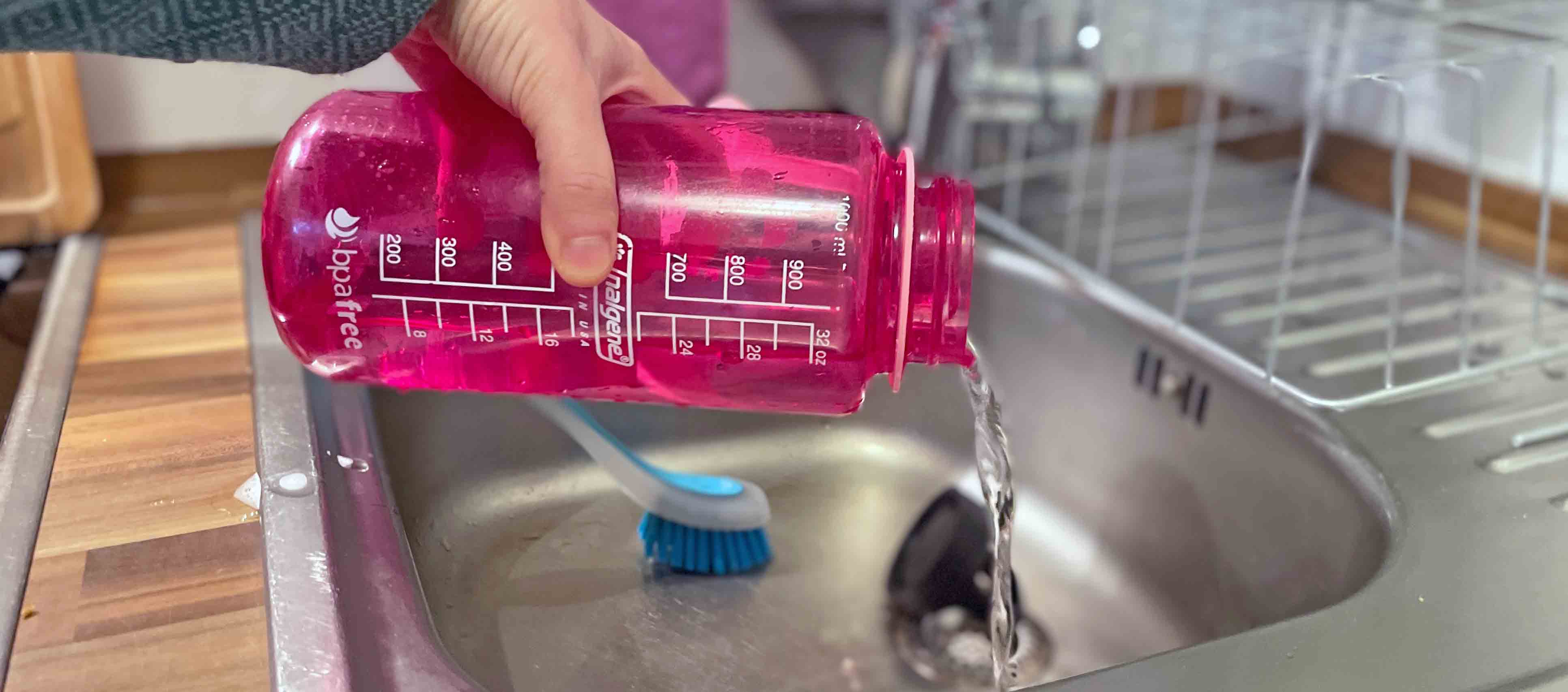 Trinkflasche reinigen: so geht's richtig!