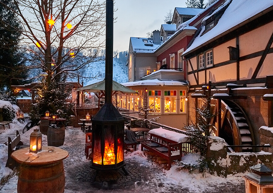 Das gemütliche Winterdorf Schmilka lockt mit einer einzigartigen Atmosphäre.